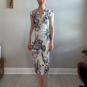 Ted Baker floral print Midi, Bodycon Sheath Dress. Blue, lavender, zip, v neck.